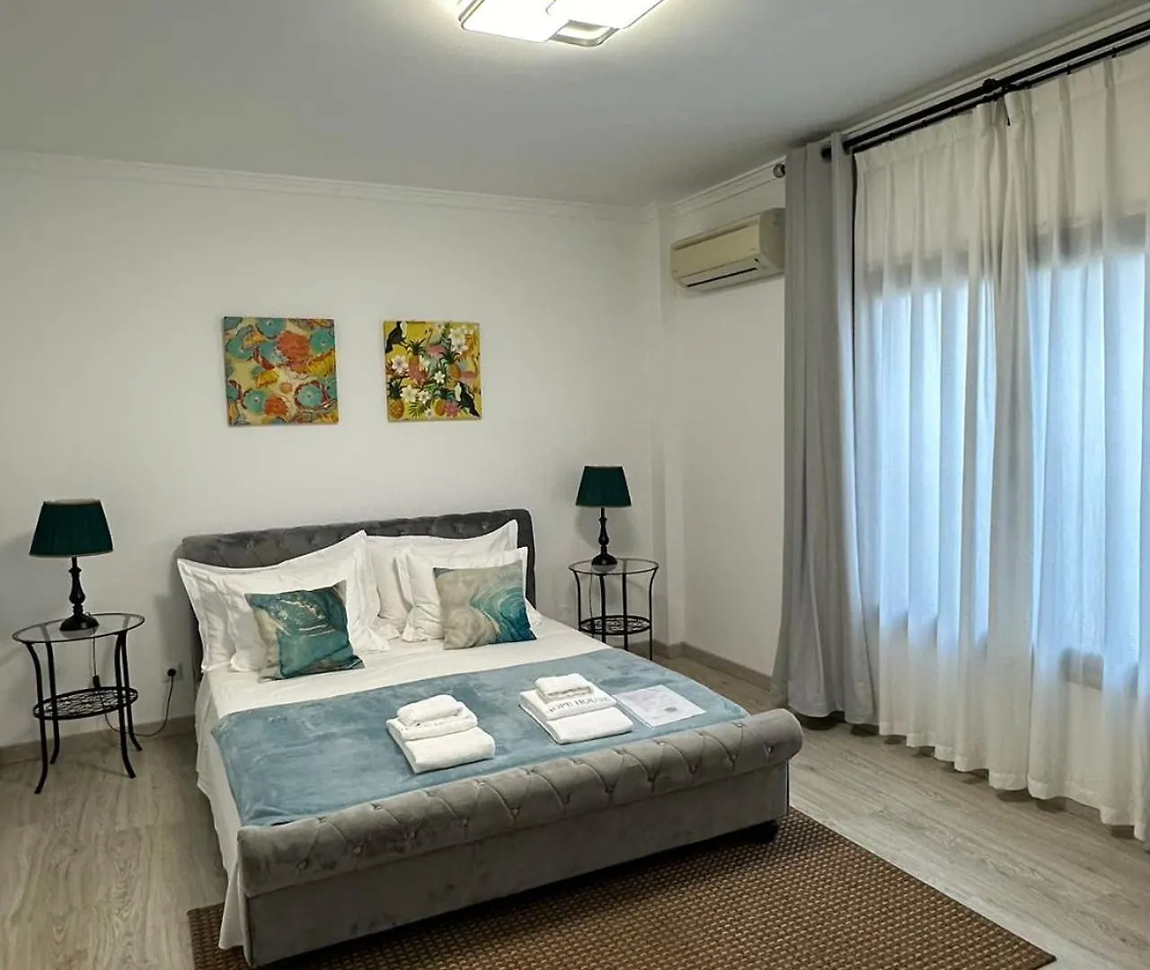 Hope House Parede Apartment 0*,  Portugal